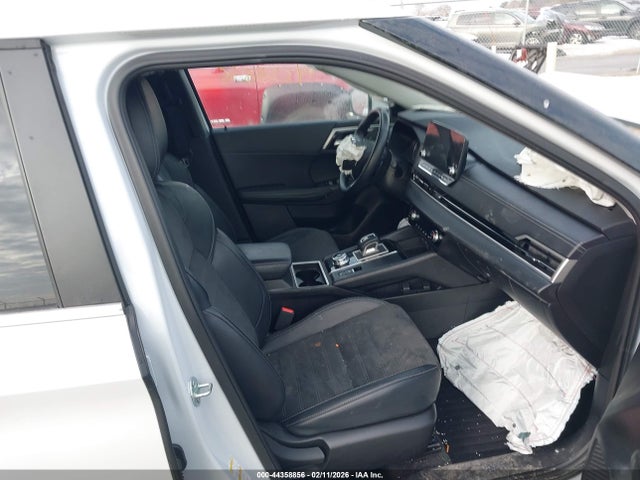 2024 MITSUBISHI OUTLANDER JA4J3VA81RZ065035 Photo 4