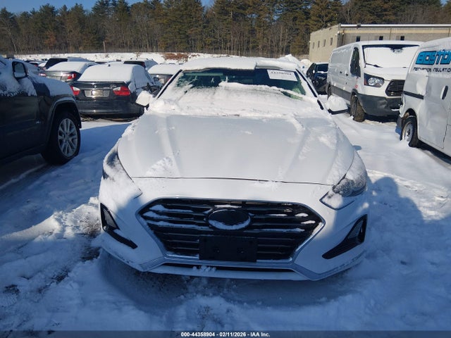 5NPE24AFXJH684389 Hyundai SONATA SE
