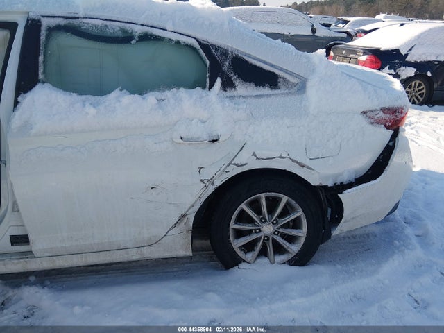 5NPE24AFXJH684389 Hyundai SONATA SE