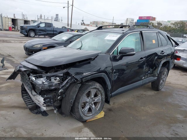 Toyota Rav4 Xle 2022 2T3W1RFVXNC183376 Image 2