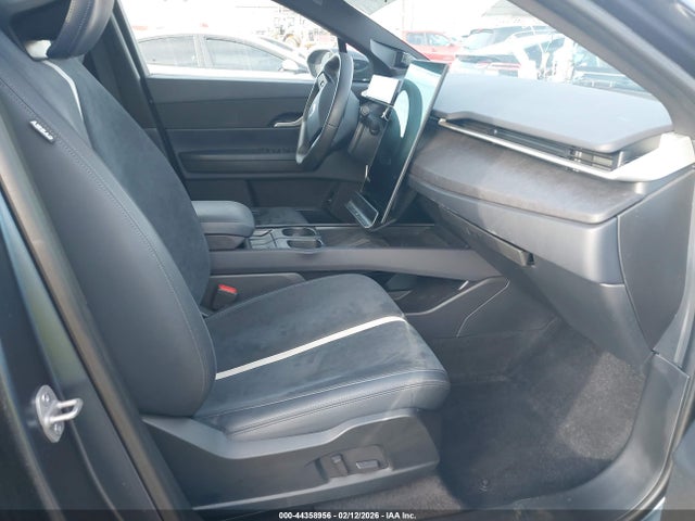 Fisker Ocean One 2023 VCF1ZBU26PG002323 Image 5