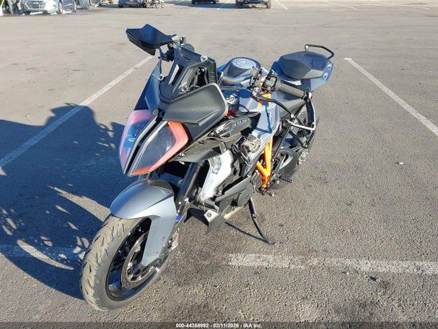 2023 KTM 1290 VBKV69401PM980374 Photo 1
