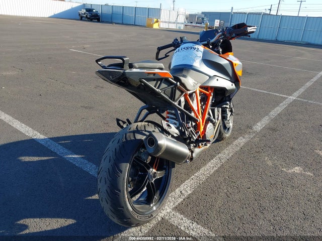 2023 KTM 1290 VBKV69401PM980374 Photo 3