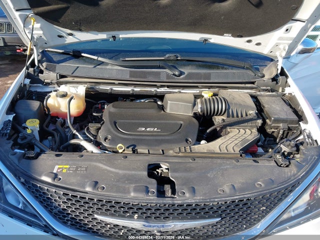 Aukcja sprzedaży 2017 Chrysler Pacifica Limited, vin: 2C4RC1GG6HR817384, numer aukcji: 44359034