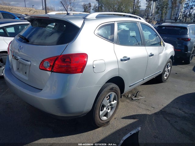 JN8AS5MT8FW155938 Nissan Rogue Select S