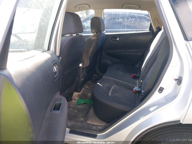 JN8AS5MT8FW155938 Nissan Rogue Select S