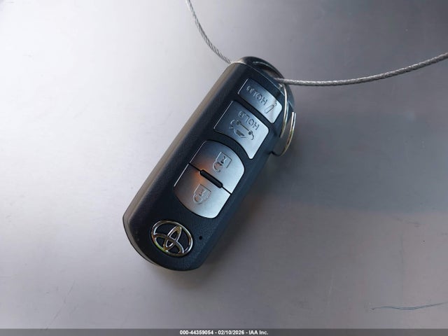 3MYDLBYV4HY186326 Toyota YARIS IA