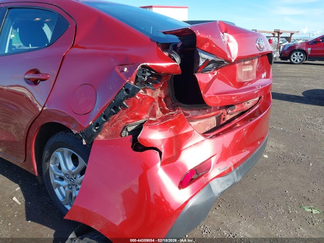 3MYDLBYV4HY186326 Toyota YARIS IA