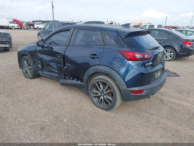 2017 MAZDA CX-3 JM1DKDC76H0142764 Photo 2