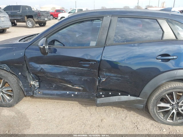 2017 MAZDA CX-3 JM1DKDC76H0142764 Photo 5