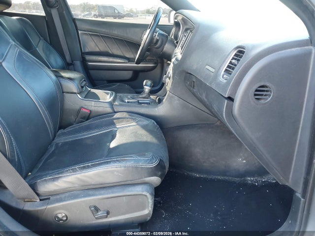 44359072 :رقم المزاد ، 2C3CDXCTXFH851988 vin ، 2015 Dodge Charger R/t مزاد بيع