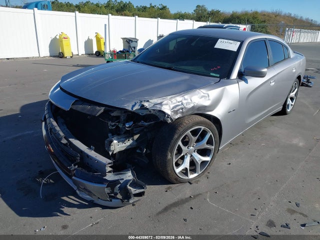 44359072 :رقم المزاد ، 2C3CDXCTXFH851988 vin ، 2015 Dodge Charger R/t مزاد بيع