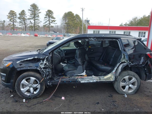 2019 JEEP COMPASS 3C4NJDBB3KT768103 Photo 5