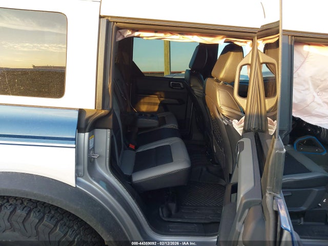 2024 Ford Bronco Black Diamond მანქანა იყიდება აუქციონზე, vin: 1FMEE1BP4RLA75606, აუქციონის ნომერი: 44359092
