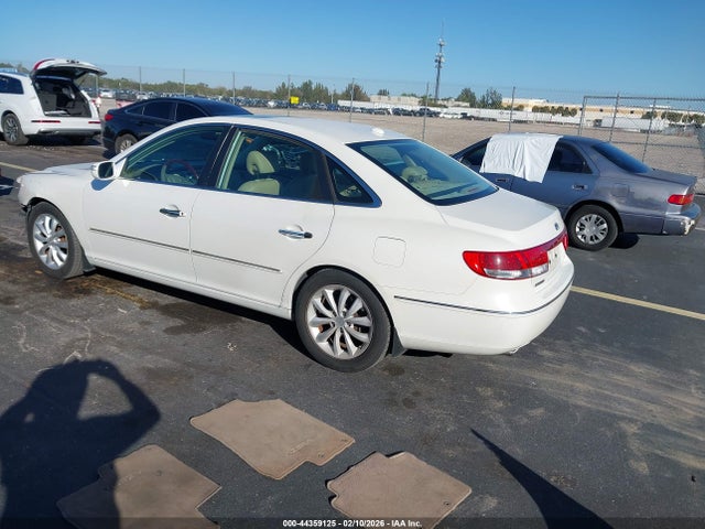 2008 HYUNDAI AZERA KMHFC46F08A304841 Photo 2