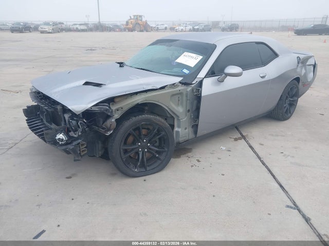 2018 DODGE CHALLENGER 2C3CDZBT8JH208934 Photo 1