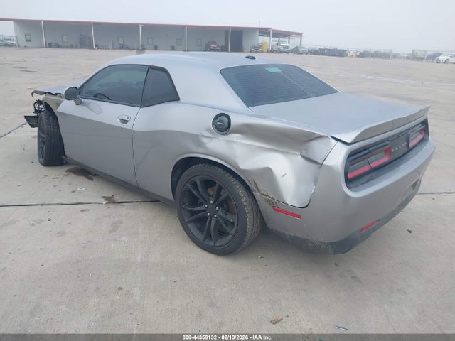 2018 DODGE CHALLENGER 2C3CDZBT8JH208934 Photo 2