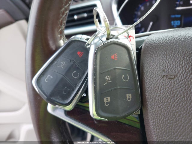 Продажа на аукционе авто 2015 Cadillac Srx Luxury Collection, vin: 3GYFNBE33FS561072, номер лота: 44359138