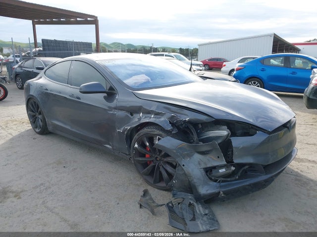 Продаж на аукціоні авто 2018 Tesla Model S 100d/75d/p100d, vin: 5YJSA1E26JF275980, номер лоту: 44359143