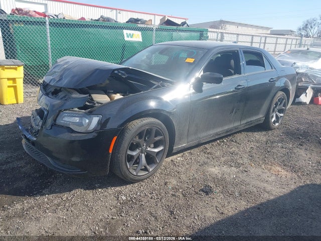 2021 CHRYSLER 300 2C3CCAAG6MH572203 Photo 1