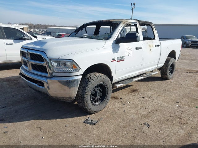 2015 RAM 2500 3C6UR5CL1FG682554 Photo 1