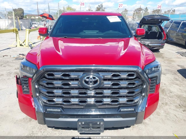 44359205 :رقم المزاد ، 5TFNA5DB9RX131685 vin ، 2024 Toyota Tundra Platinum مزاد بيع