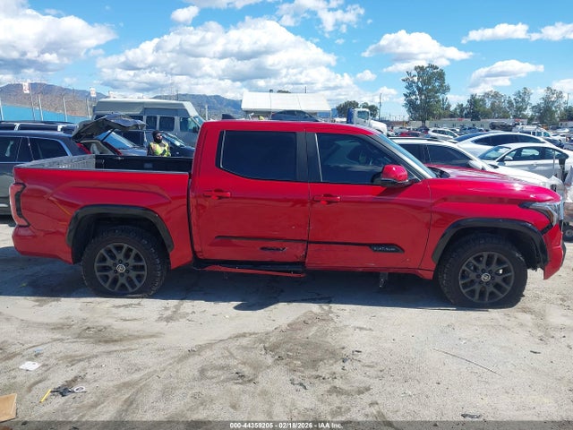 44359205 :رقم المزاد ، 5TFNA5DB9RX131685 vin ، 2024 Toyota Tundra Platinum مزاد بيع