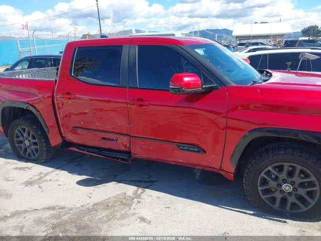 44359205 :رقم المزاد ، 5TFNA5DB9RX131685 vin ، 2024 Toyota Tundra Platinum مزاد بيع