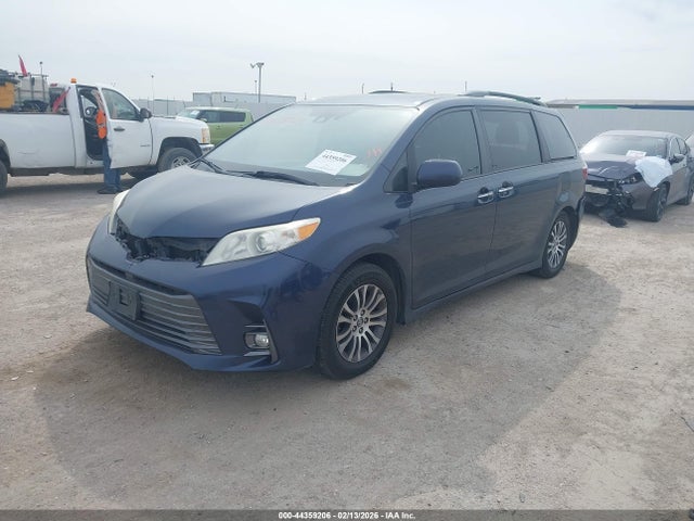 2018 TOYOTA SIENNA 5TDYZ3DC6JS963188 Photo 1