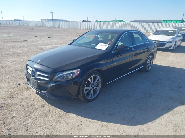 44359227 :رقم المزاد ، 55SWF4JB7HU219632 vin ، 2017 Mercedes-benz C 300 مزاد بيع