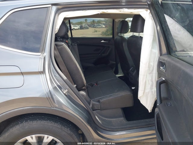 3VV3B7AX5JM054910 Volkswagen Tiguan 2.0t Se/2.0t Sel