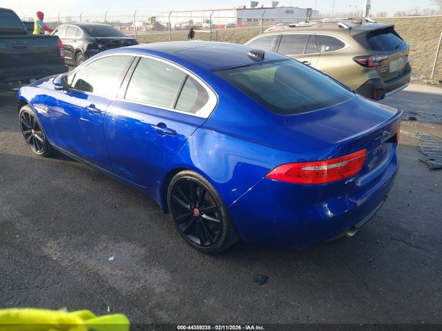 2017 JAGUAR XE SAJAK4BVXHA963932 Photo 2
