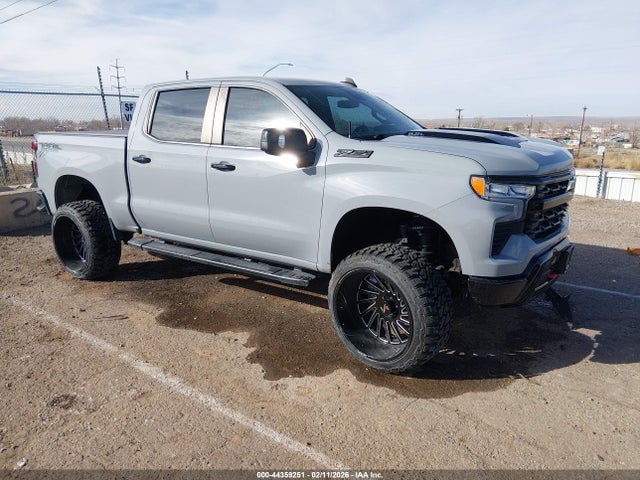 Chevrolet Silverado 1500 4wd Short Bed Lt Trail Boss 2024 3GCUDFEL5RG145670 main image