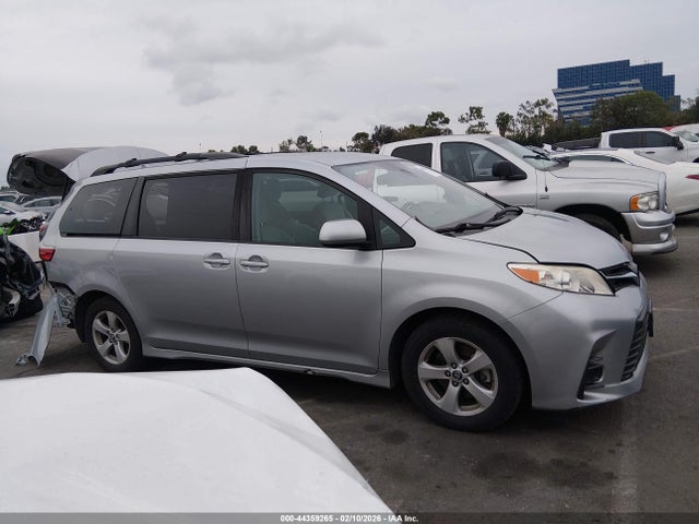 Toyota SIENNA LE 2020 5TDKZ3DC9LS044844 Image 13