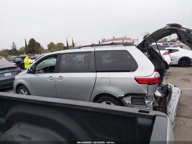 Toyota SIENNA LE 2020 5TDKZ3DC9LS044844 Image 14