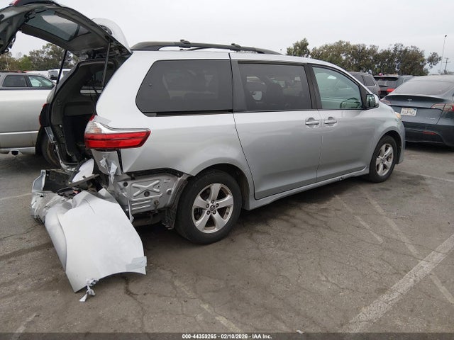 2020 TOYOTA SIENNA 5TDKZ3DC9LS044844 Photo 3