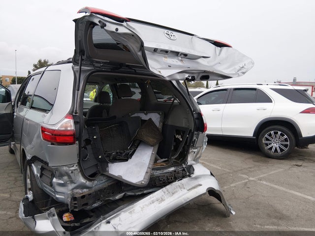 2020 TOYOTA SIENNA 5TDKZ3DC9LS044844 Photo 5