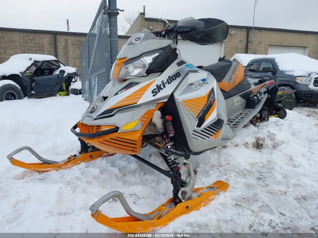 Ski Doo Renegade 800r 2017 2BPSUMHD3HV000028 Image 2