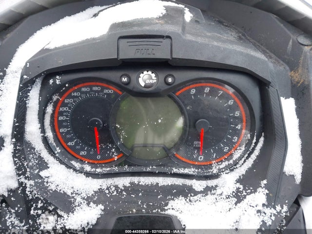 Ski Doo Renegade 800r 2017 2BPSUMHD3HV000028 Image 7