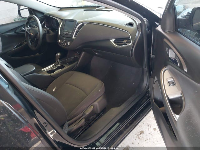 1G1ZE5ST4HF184440 Chevrolet MALIBU 1LT