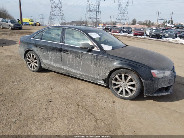 2013 AUDI A4 WAUKFAFL1DN044402