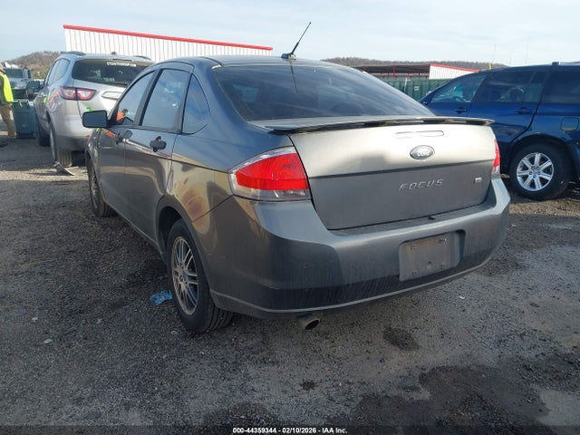 2011 FORD FOCUS 1FAHP3FN3BW192443 Photo 2