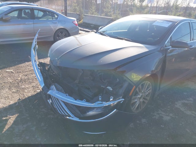 3LN6L2G98GR621588 Lincoln MKZ