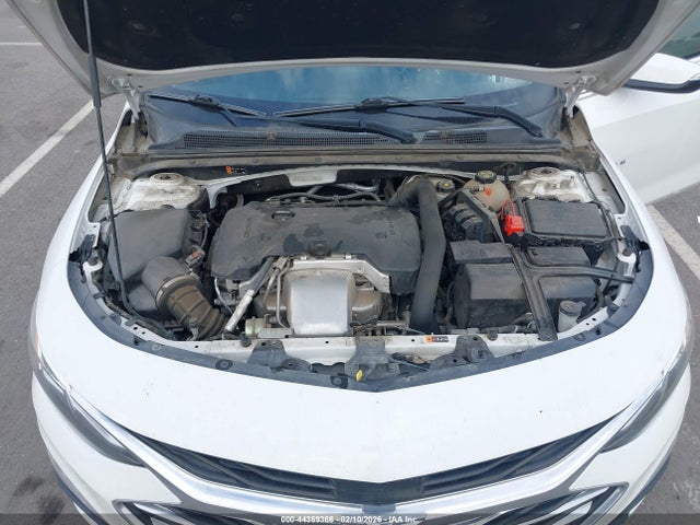 1G1ZE5SX4LF019046 Chevrolet Malibu Fwd Premier