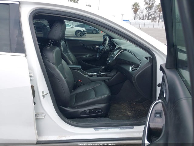 1G1ZE5SX4LF019046 Chevrolet Malibu Fwd Premier