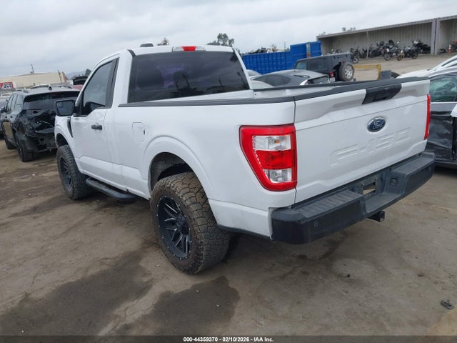 Ford F-150 Xl 2021 1FTMF1CB5MKE45573 Image 3
