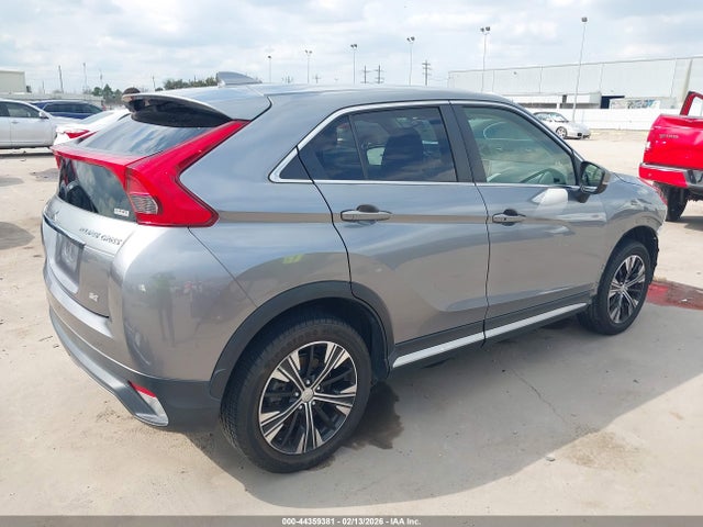 2018 MITSUBISHI ECLIPSE CROSS JA4AT5AA0JZ039193 Photo 3