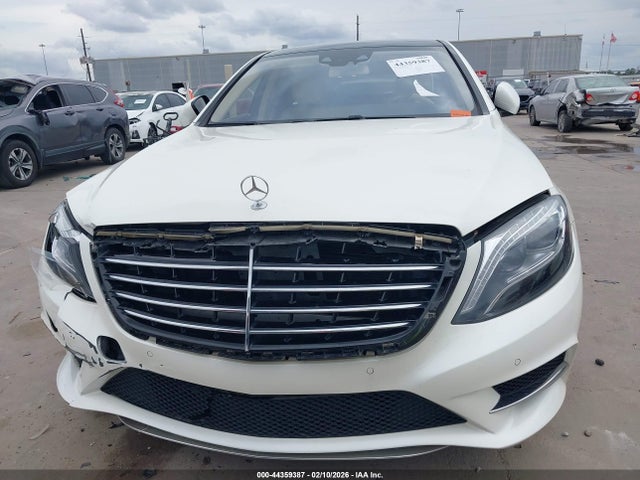 2015 Mercedes-benz S 550 მანქანა იყიდება აუქციონზე, vin: WDDUG8CB0FA093362, აუქციონის ნომერი: 44359387