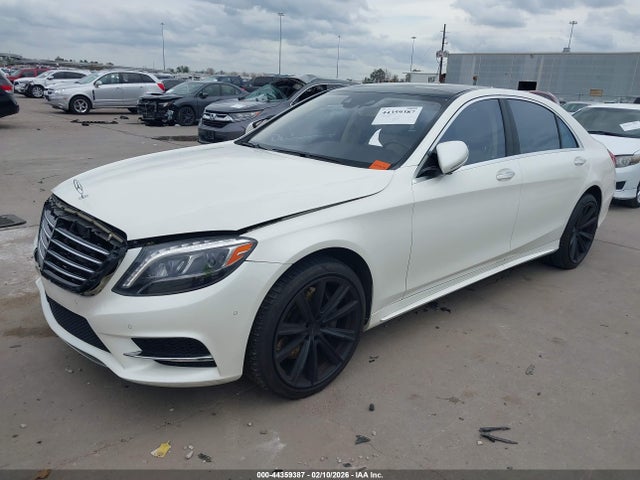 2015 Mercedes-benz S 550 მანქანა იყიდება აუქციონზე, vin: WDDUG8CB0FA093362, აუქციონის ნომერი: 44359387