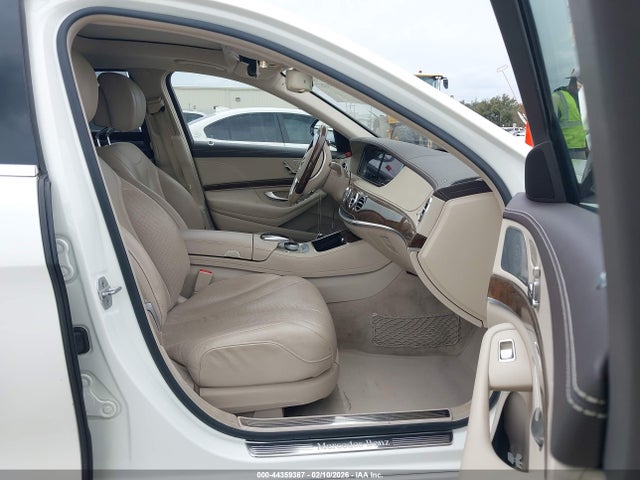 2015 Mercedes-benz S 550 მანქანა იყიდება აუქციონზე, vin: WDDUG8CB0FA093362, აუქციონის ნომერი: 44359387